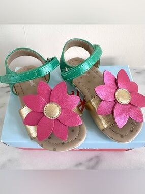 Cat & Jack Tomasa Pink Flower Velcro Sandals, Size 6